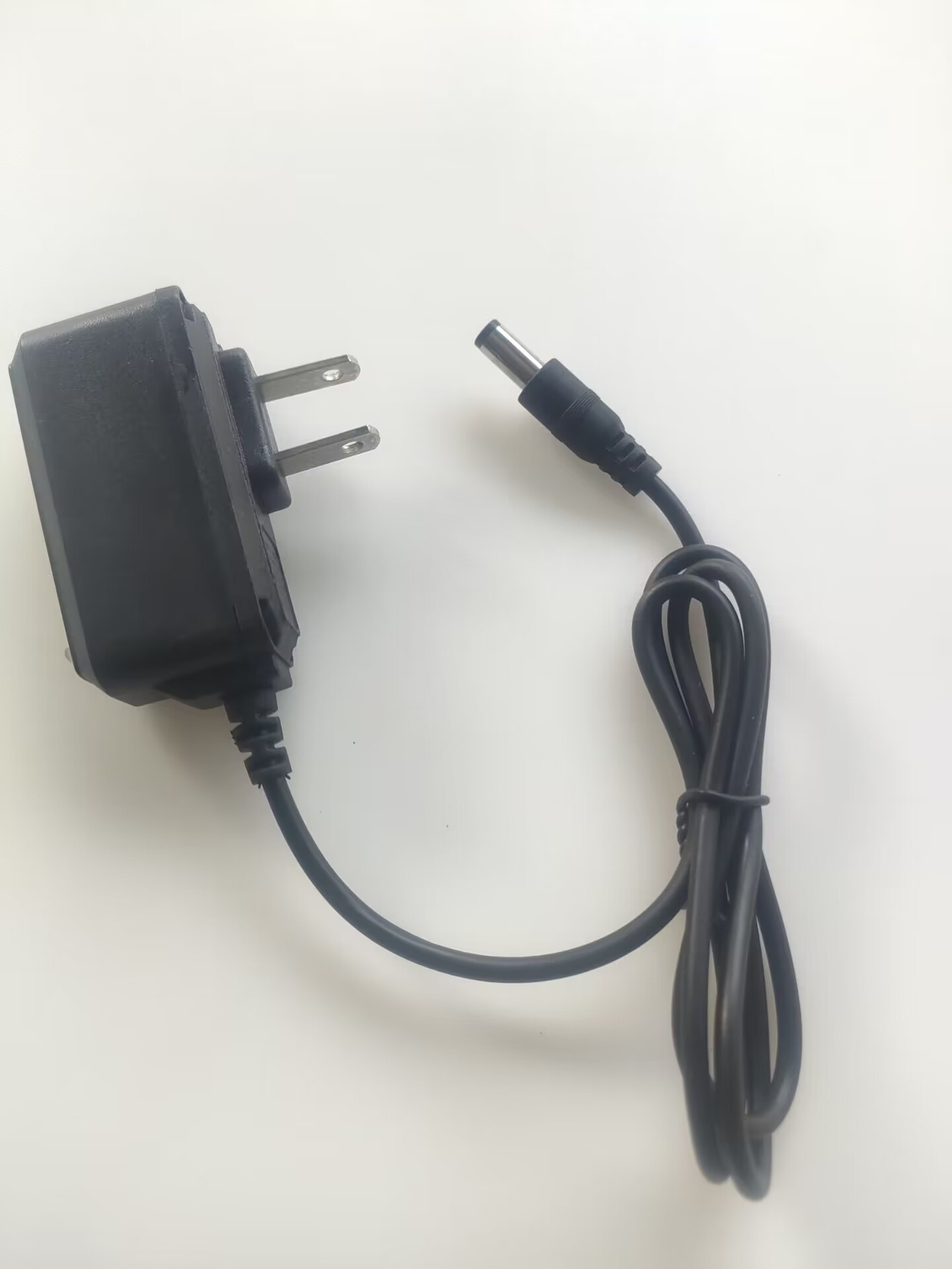 大头18650锂电池充电器手电筒头灯充电器直充4.2V