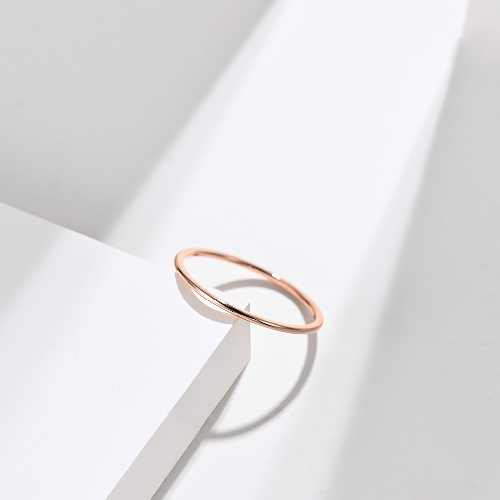 Fashion Simple Three-color Women's Women's Rose Titanium Steel Ring display picture 2