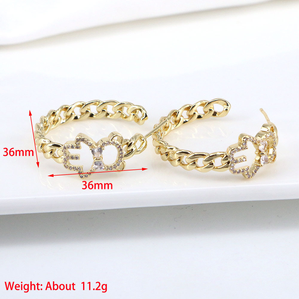 Korean Niche Design Bear Earrings Trend Color Plating Real Gold Copper Ear Jewelry display picture 1