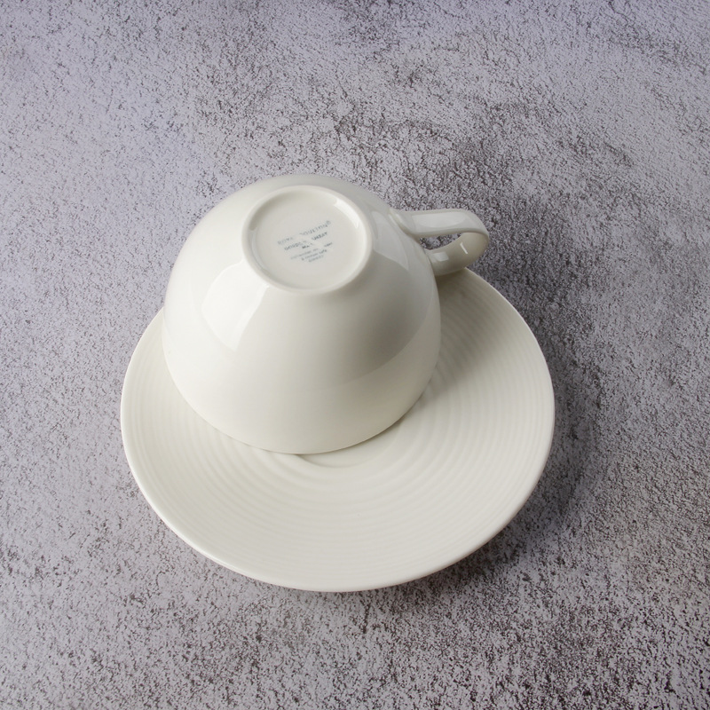 Porcelana Real Británica Gran taza de café con platillo mañana taza de té taza de leche taza capuchino Garland taza de café