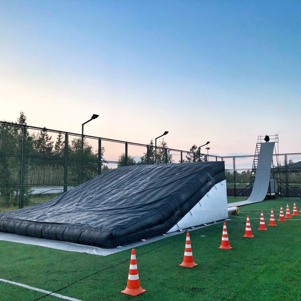 Deportes extremos al aire libre MTB inflable truco salto de seguridad cojín airbag aterrizaje entrenamiento rampa colchón FMX