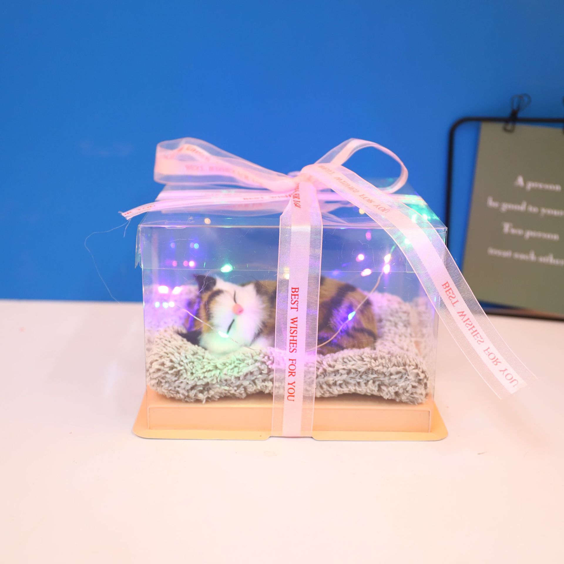 Bamboo charcoal sleeping cat (grass color stripes)