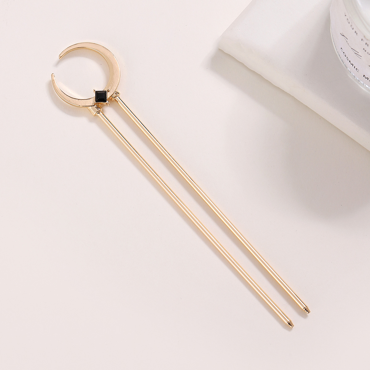 Media Luna joya negra en forma de U horquilla de placa nueva horquilla China hembra simple moderno diario diseño de nicho temperamento