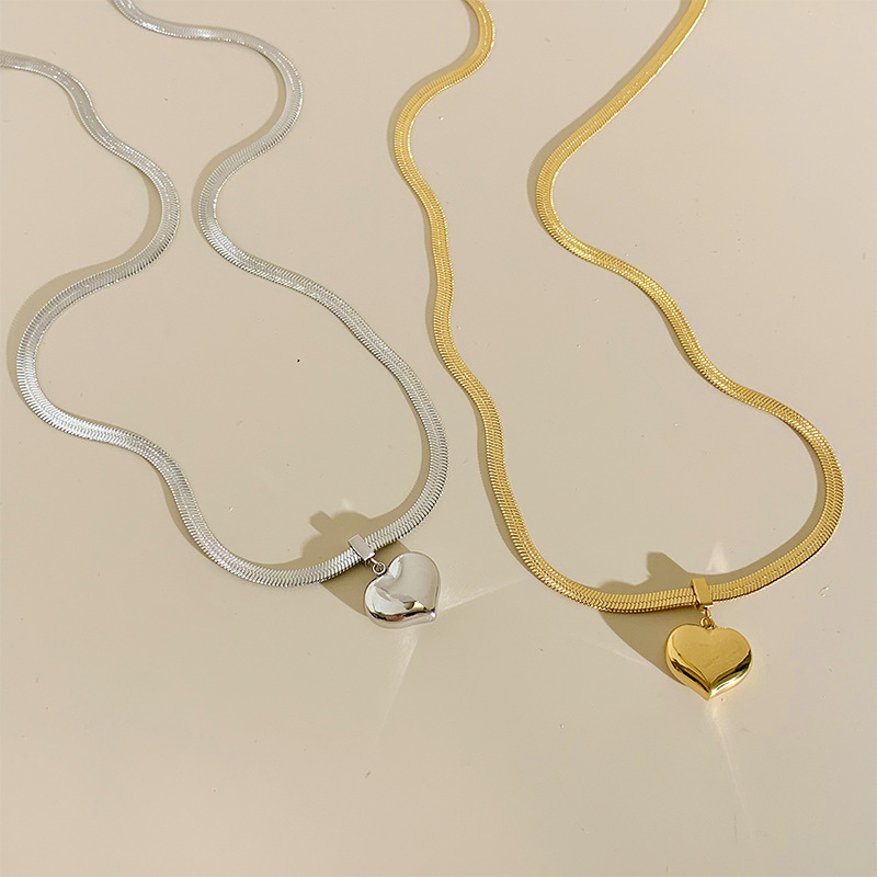 Edelstahl 304 16 Karat Vergoldet Weißgold Plattiert Vergoldet Mode Überzug Metall Kette Herzform Halskette display picture 3