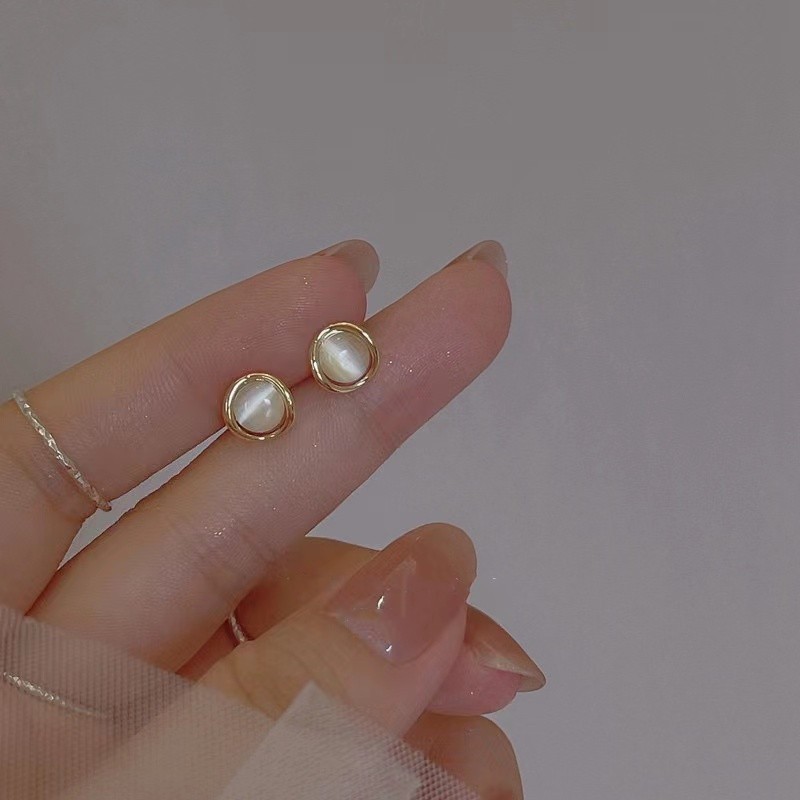 s925 Sterling Silver Pin Cat's Eye Stone Earrings Women's Korean Internet Celebrity Elegant Small Round Earrings 2023 New Fashion