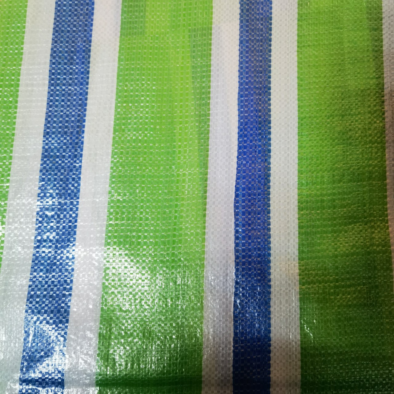 Colorful woven waterproof fabric 彩条防雨布 彩条编织布 PE布