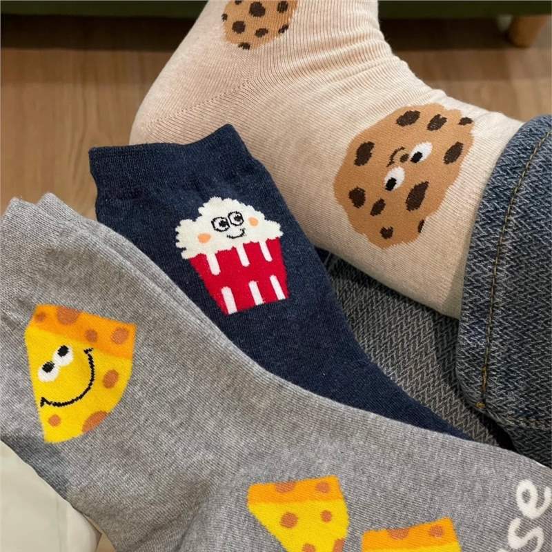 South Korea socks new donut women's socks AREIS autumn pizza cartoon socks Dongdaemun imported cotton socks mid-calf South Korea socks new donut women's socks AREIS autumn pizza cartoon socks Dongdaemun imported cotton socks mid-calf