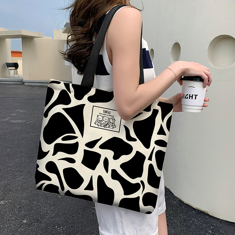 Canvas Bag Large Capacity Tote Canvas Bag Casual Cloth Bag Wholesale Korean Style Student School Bag Commuter Japanese Shoulder Bag