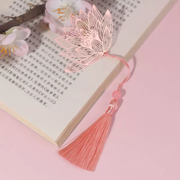 Lotus Powder Single Bookmark