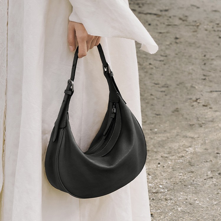 New Hot-Selling Cross-Border Vegetable Tanned Leather Crescent Hobo Bag Retro Genuine Leather Shoulder Underarm Bag Women's Versatile Crossbody Bag - Thumbnail 3