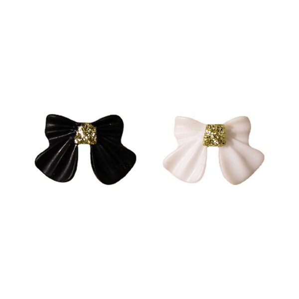 Japanese golden three dimensional spray for manicure with bow