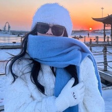 冬季马卡龙色加厚马海毛大围巾保暖遮脸防风抗寒毛绒披肩纯色围脖