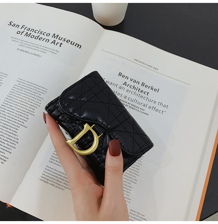 2021 Autumn And Winter New Trendy Fashion Folding Ladies Rhombus Embroidery Thread Wallet display picture 12