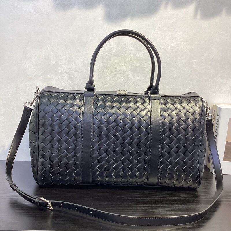 European and American Genuine Leather Luxury Women's Bags, High-End Designer Bags, Women's Bags with Monogram, Messenger Bags, Baguette Bags, Round Cake Bags European and American Genuine Leather Luxury Women's Bags, High-End Designer Bags, Women's Bags with Monogram, Messenger Bags, Baguette Bags, Round Cake Bags