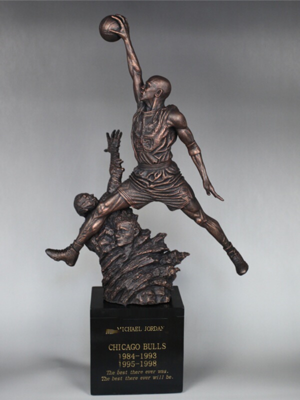 Jordan No. 23 Mike Jordan Dunk Chicago Bulls United Center Statue Hand Figure Ornament