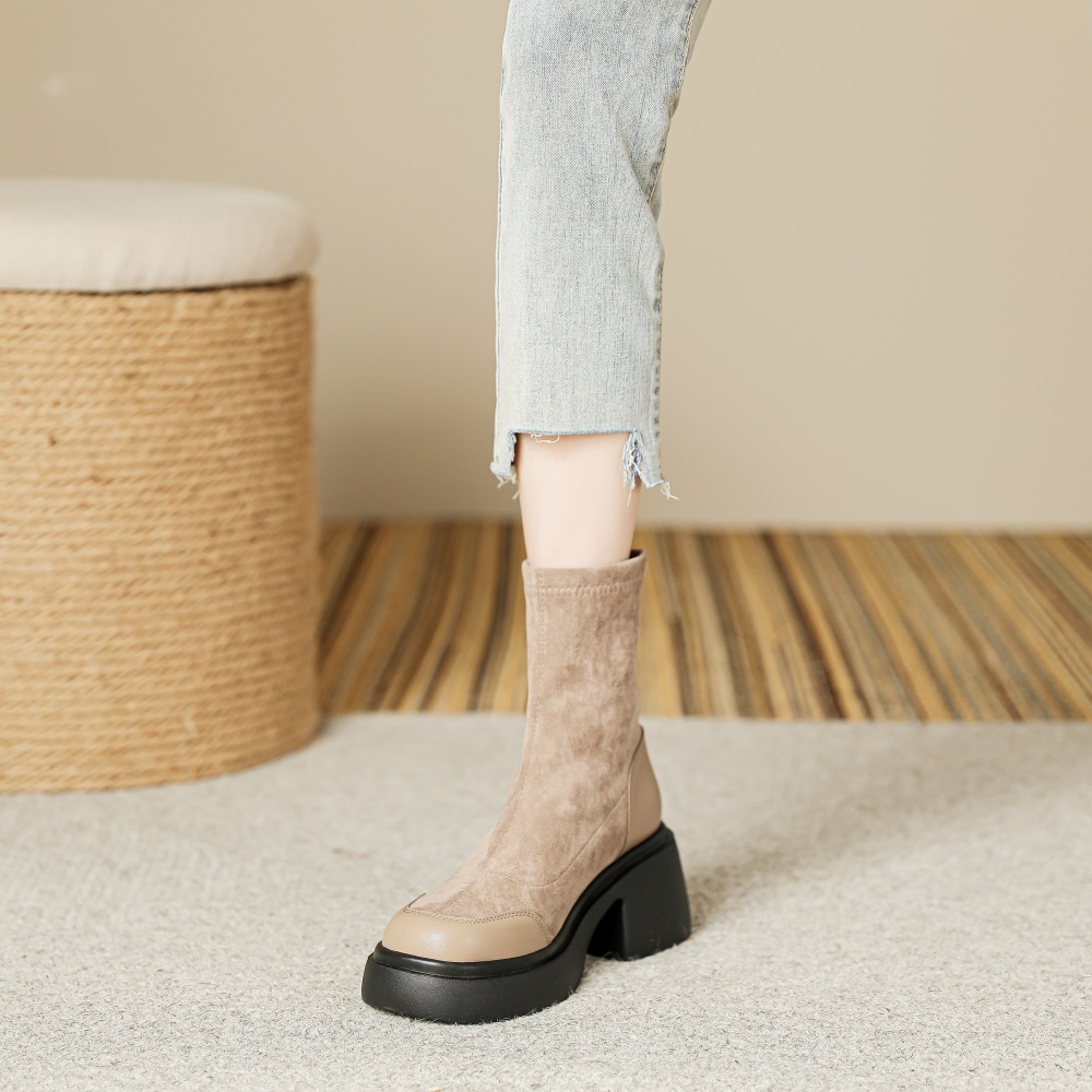 우유 차 색상 목록에서