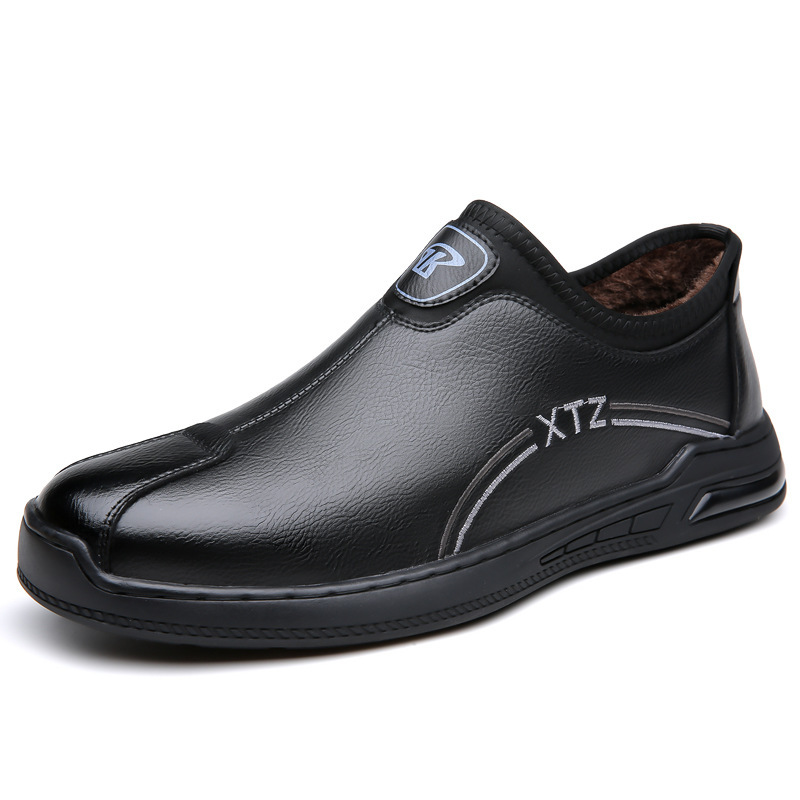 Nuevos zapatos de algodón para hombres de invierno, ocio de negocios, papá de mediana edad, cuero suave, suela suave, zapatos de guisantes al por mayor