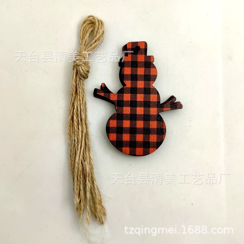 33 piezas de madera de la serie navideña a cuadros negros anaranjados colgante de decoración navideña se pueden combinar libremente 10 piezas en un paquete