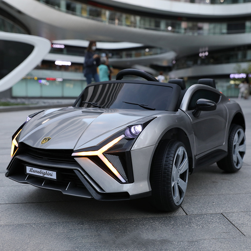 El coche eléctrico de los niños puede sentarse en las cuatro ruedas con control remoto bebé swing coche de juguete con educación temprana coche eléctrico