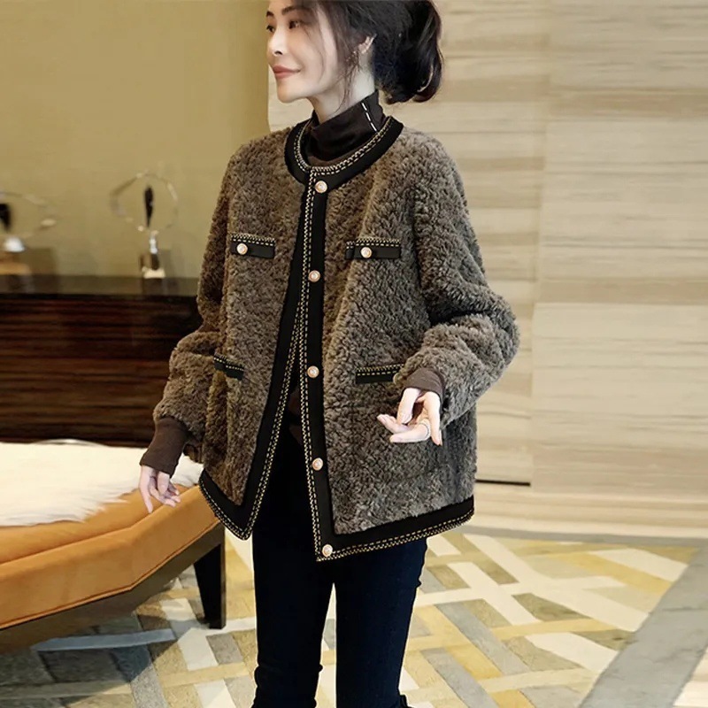 棕色小香风羊羔毛绒短外套女加厚皮毛一体上衣2025秋冬新款欧洲站|undefined