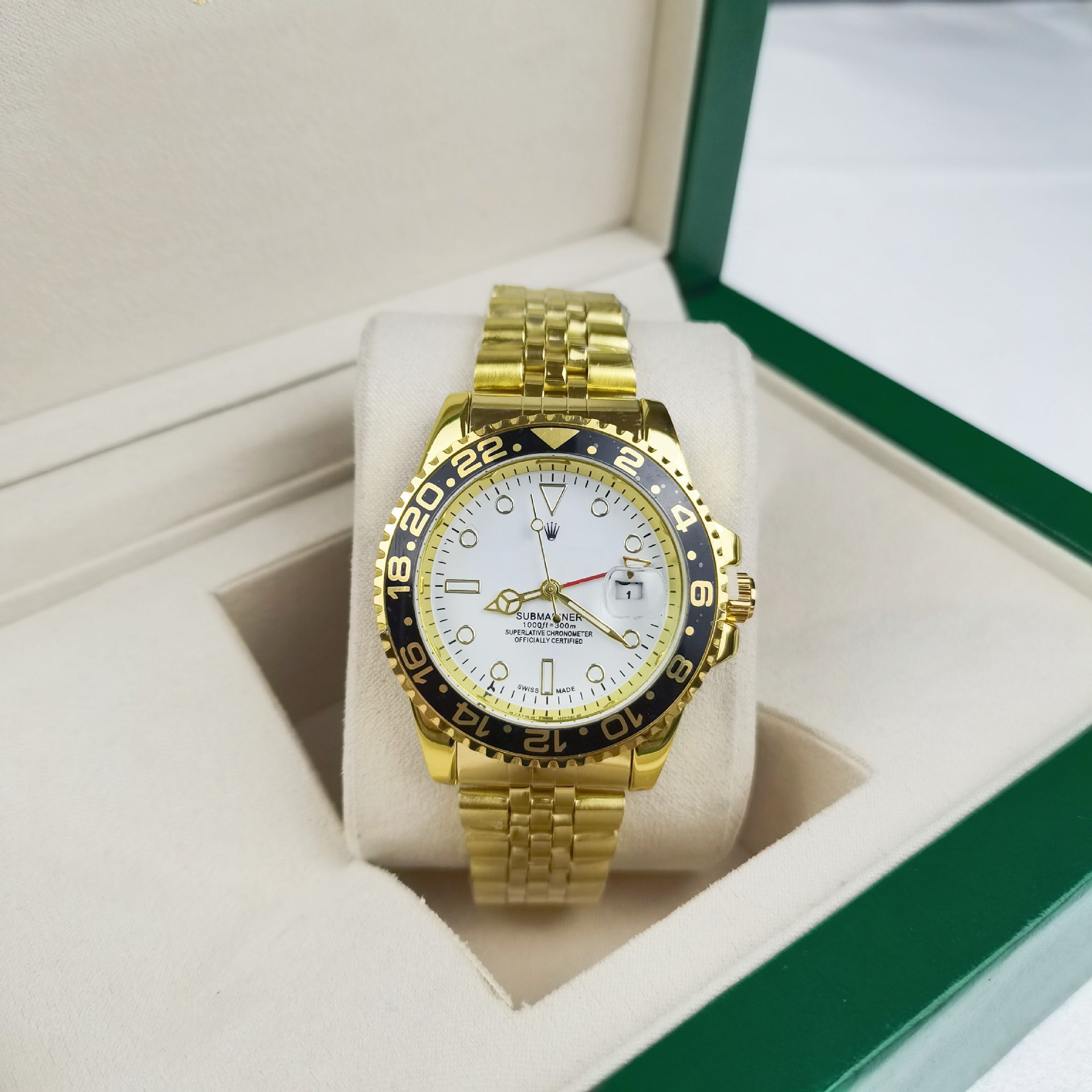 Four-pin coke circle five baht gold black circle white noodles