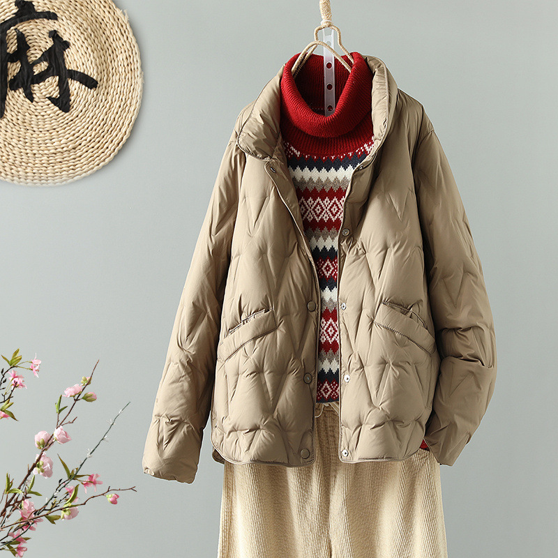 Cross-border autumn and winter new style stand collar lightweight down jacket for women, short, fashionable, slimming, petite white duck down coat.
