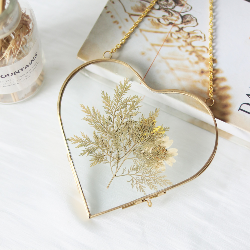 Transfronterizo nórdico creativo corazón dorado marco de flores secas decoración de escritorio marco de vidrio personalizado fábrica al por mayor