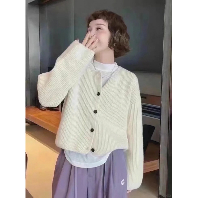 2025 nuevo suéter de punto sin cuello mujeres otoño-invierno coreano botón de una sola fila cuello bajo vestir la camisa de estilo perezoso