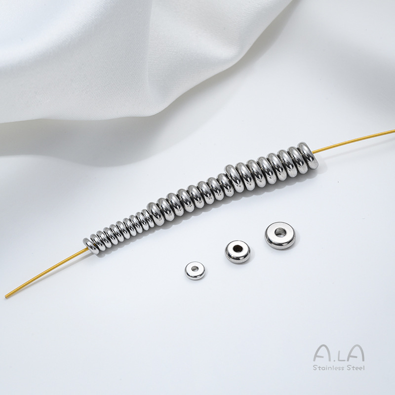 色褪せないチタン鋼扁円形ステンレススペーサー diy ビーズチェーンネックレスビーズアクセサリー卸売|undefined