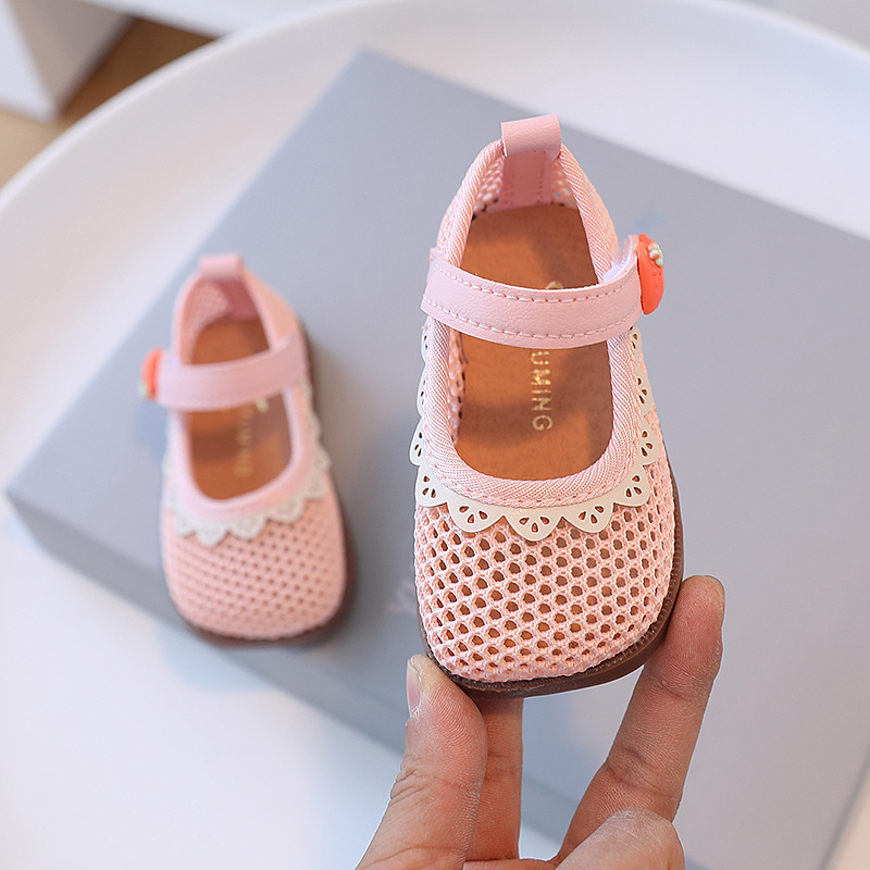 2022 neue Prinzessin Mode Kinder atmungsaktive Mesh-Schuhe Blume flacher Mund Mädchen Sandalen 1-3 Jahre alt_voghion.com