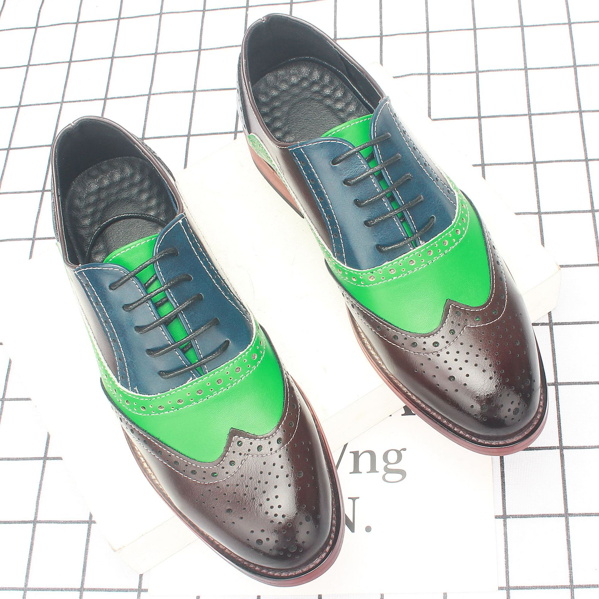 �¿���ʽ����ƤЬ��װ����Ьʱ�м�ͷϵ��������Ӣ�׳�����Ь210