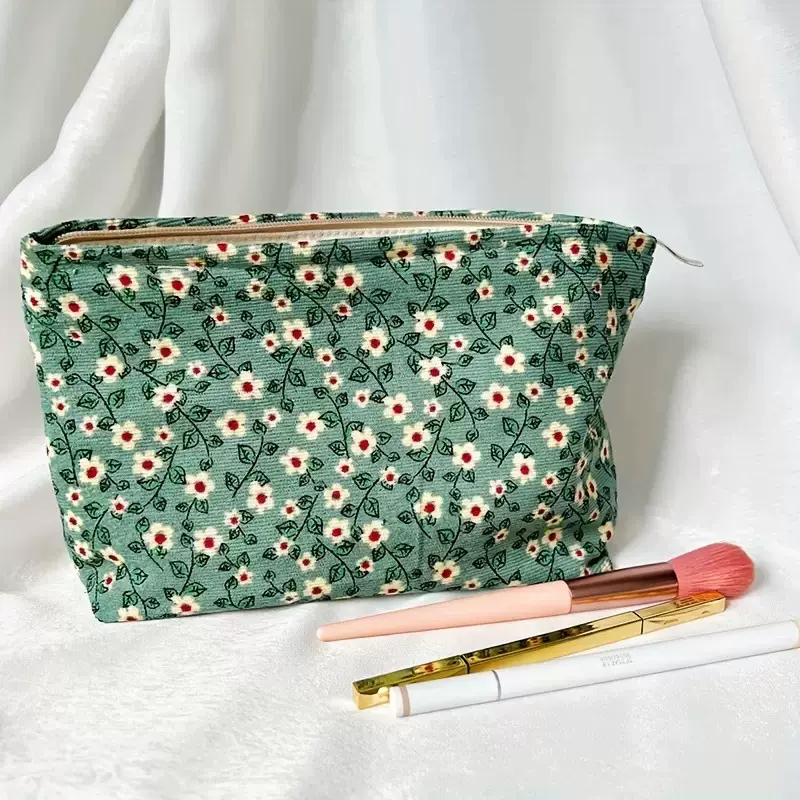 日韩清新灯芯绒碎花包 便携大容量护肤品洗漱包 简约文艺碎花手拿