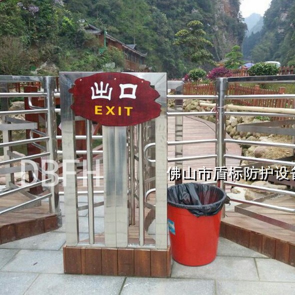 景区出入口半高单向十字旋转闸旅游客只出不进转轴通道单向旋转门