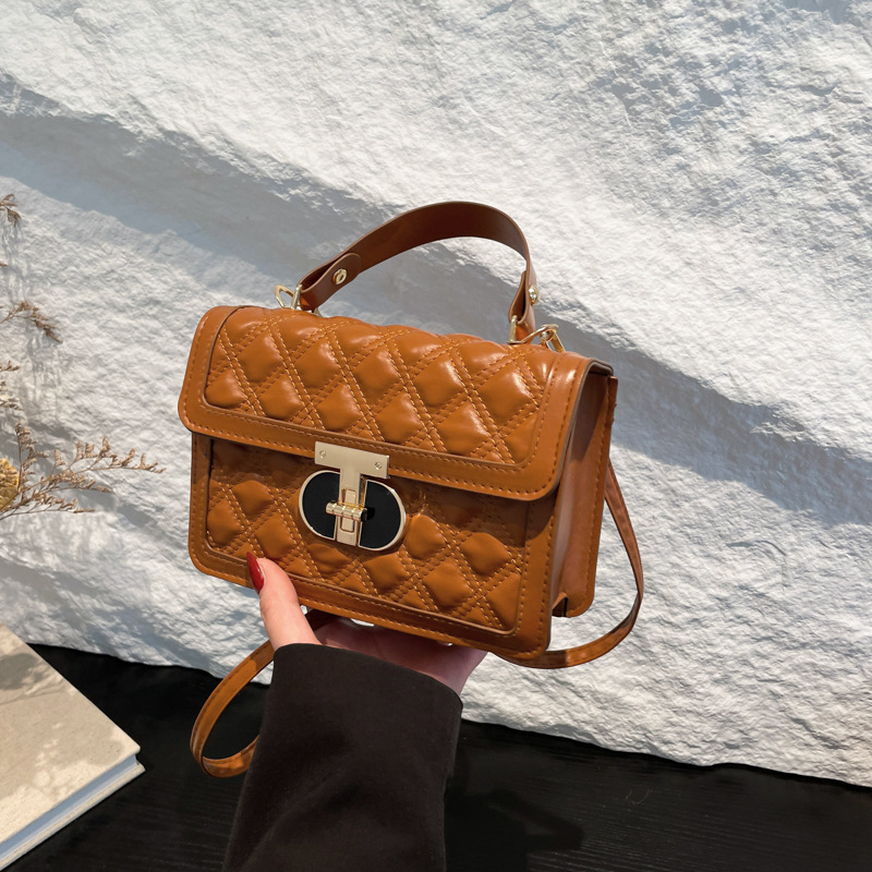 2024 invierno nuevo temperamento de moda bolso de mujer de bloqueo estilo coreano estilo de moda bordado rombo bolso pequeño bolso de mano mochila