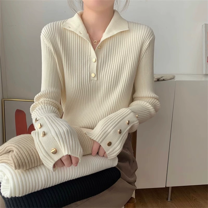 Small design body-friendly autumn knitted sweater, high collar, loose fit