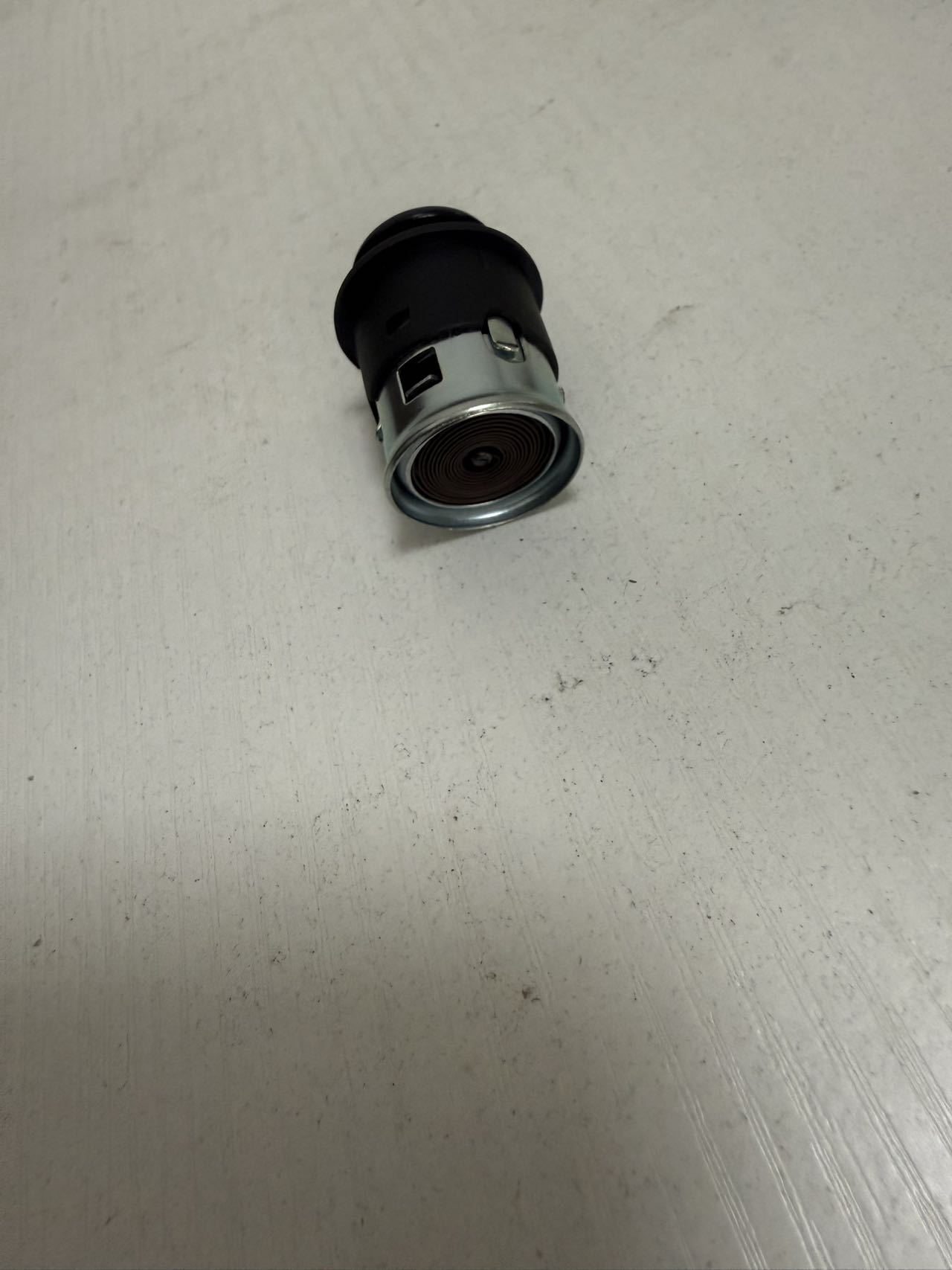 Suitable for Mercedes-Benz cigarette lighter Mercedes-Benz C- Class E-Class S-Class GLK-Class ML-Class GL-Class 0009063800