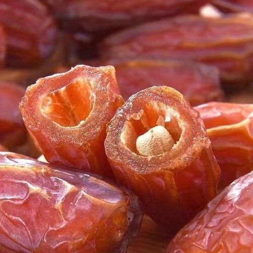 Iranian Black Dates & Medjool Dates, Dried 250g | UAE Dates | Desert Bread with Dates | Soft, Chewy, and Sweetly Delicious Black Dates