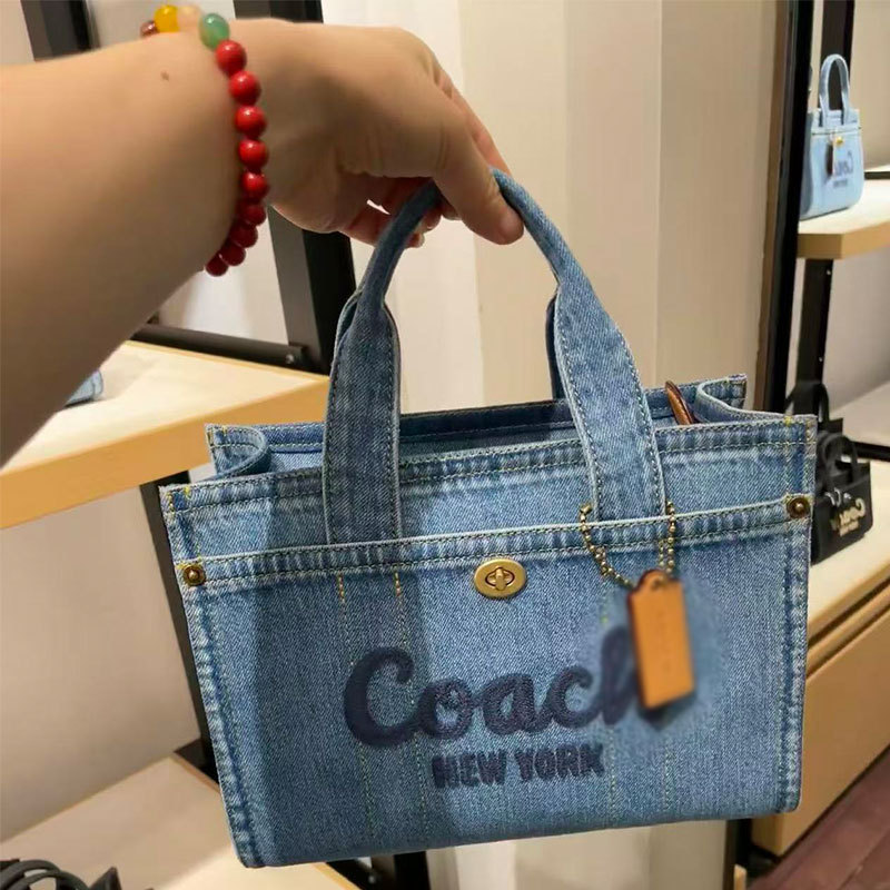 Koja 2025 new collection: a stylish and versatile tote bag with a large capacity, designed as a crossbody bag, made from cargo denim fabric