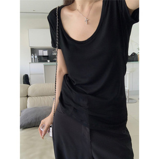��ɫ�ٴ�U�I����T��Ů�b�ļ��¿�ȴ���������������ɫ����