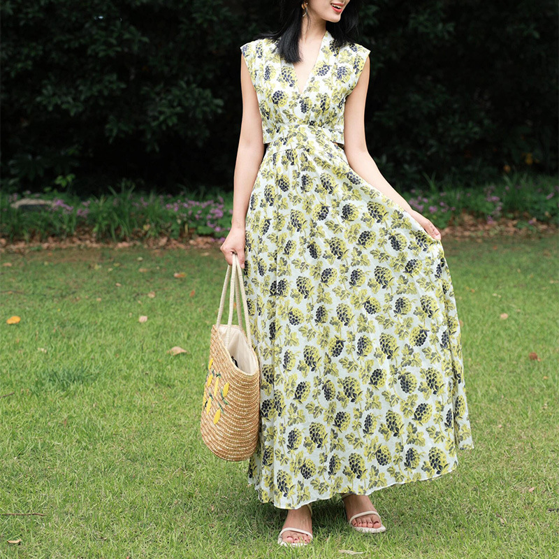 Dvf French Resort Style Sunny Yellow Berry Flower Sleeveless Dress 2025 New Waist Cut Out Slimming Look A-Line Skirt Dvf French Resort Style Sunny Yellow Berry Flower Sleeveless Dress 2025 New Waist Cut Out Slimming Look A-Line Skirt