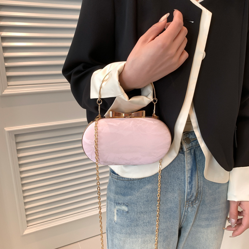 Spring Collection Women's Versatile 2024 New Exquisite Banquet Handheld Chain Shoulder Cross Bag for Women_voghion.com