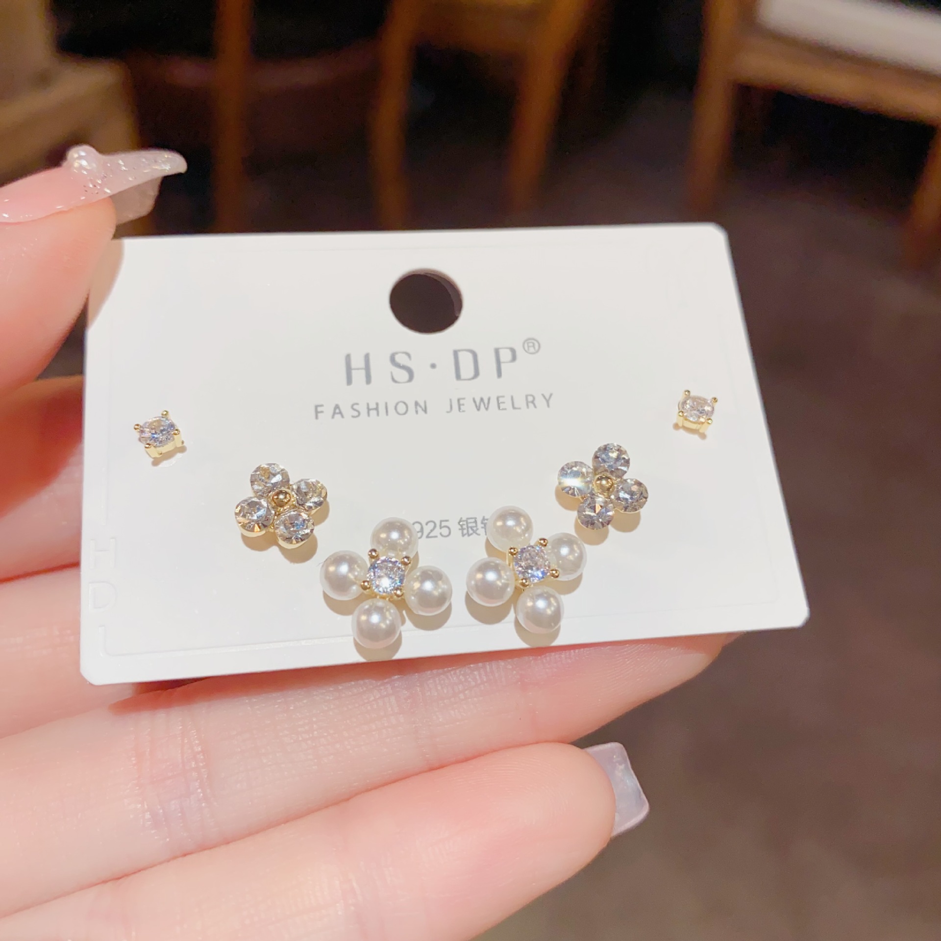 1 Set Lady Shiny Geometric Copper 14K Gold Plated Ear Studs display picture 7