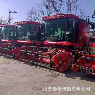 联合收获机   自走式小麦收割机   自走式谷物联合收割机
