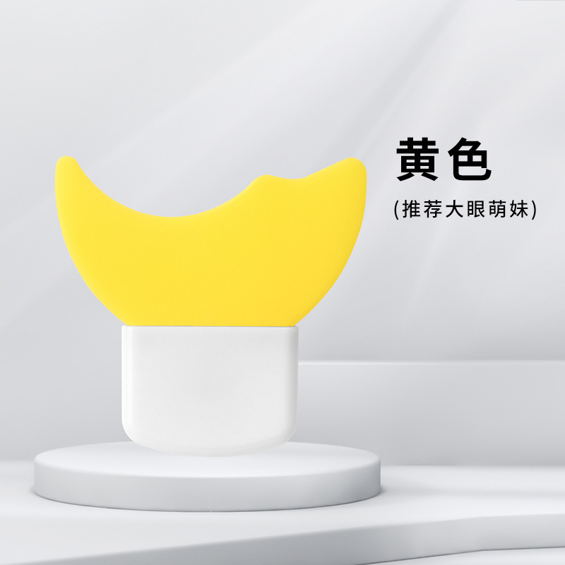 アイラインを描くまつげ補助器の下で三日月のバッフルの多機能の初心者化のアイメイク|undefined