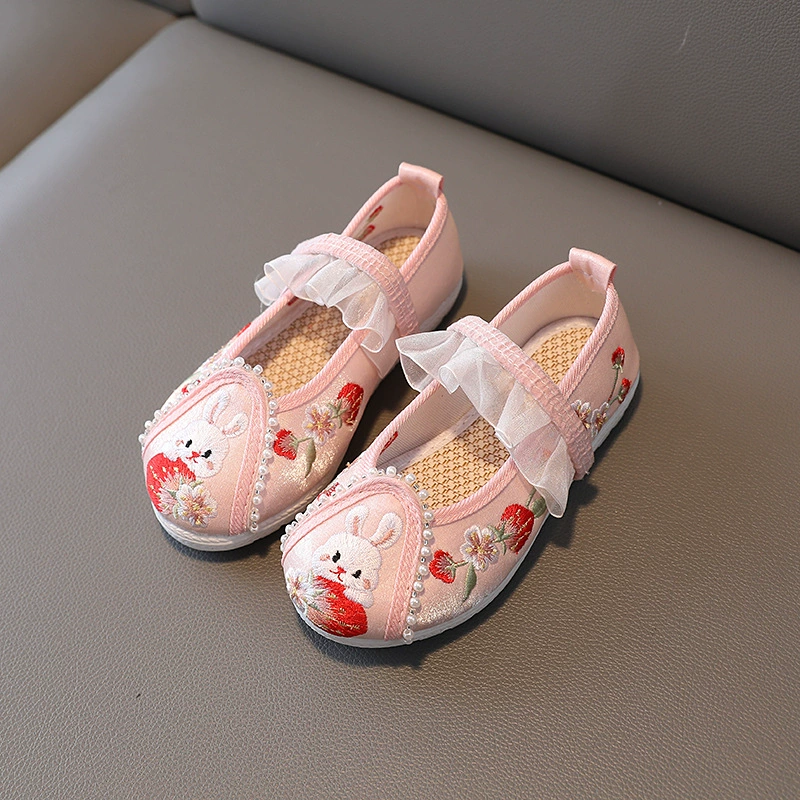 Новая детская обувь ханьфу в старинном стиле с клубничным Кроликом, весенне-осенняя старинная одежда, Женская обувь в китайском стиле с вышивкой и жемчугом