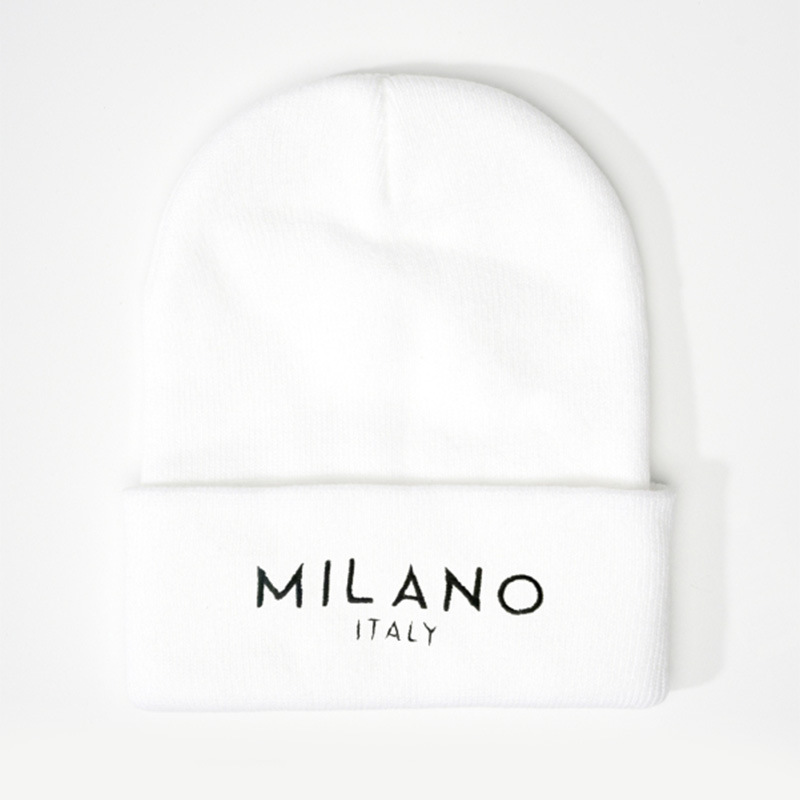 Nuevo bordado MILANO sombrero de punto caliente popular sombrero de punto casual coreano