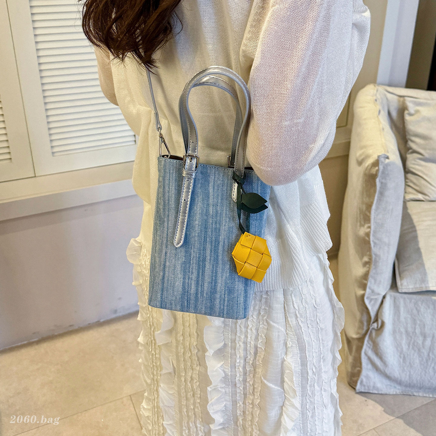Verano nuevo nicho sensación bolso denim 2026 bolso móvil para mujeres no es popular incluido un solo hombro