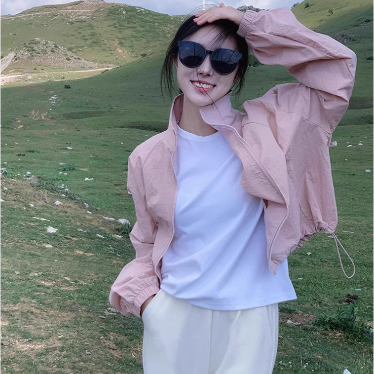 好看冲锋衣外套轻薄短款防晒春秋女新款美式夹克粉色感超|undefined