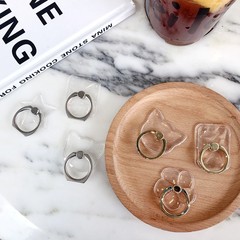 透明な水晶の支柱にドリルのリングを入れて支えます。金属はドリルの透明なリングのアクリルの支柱を持ちます。