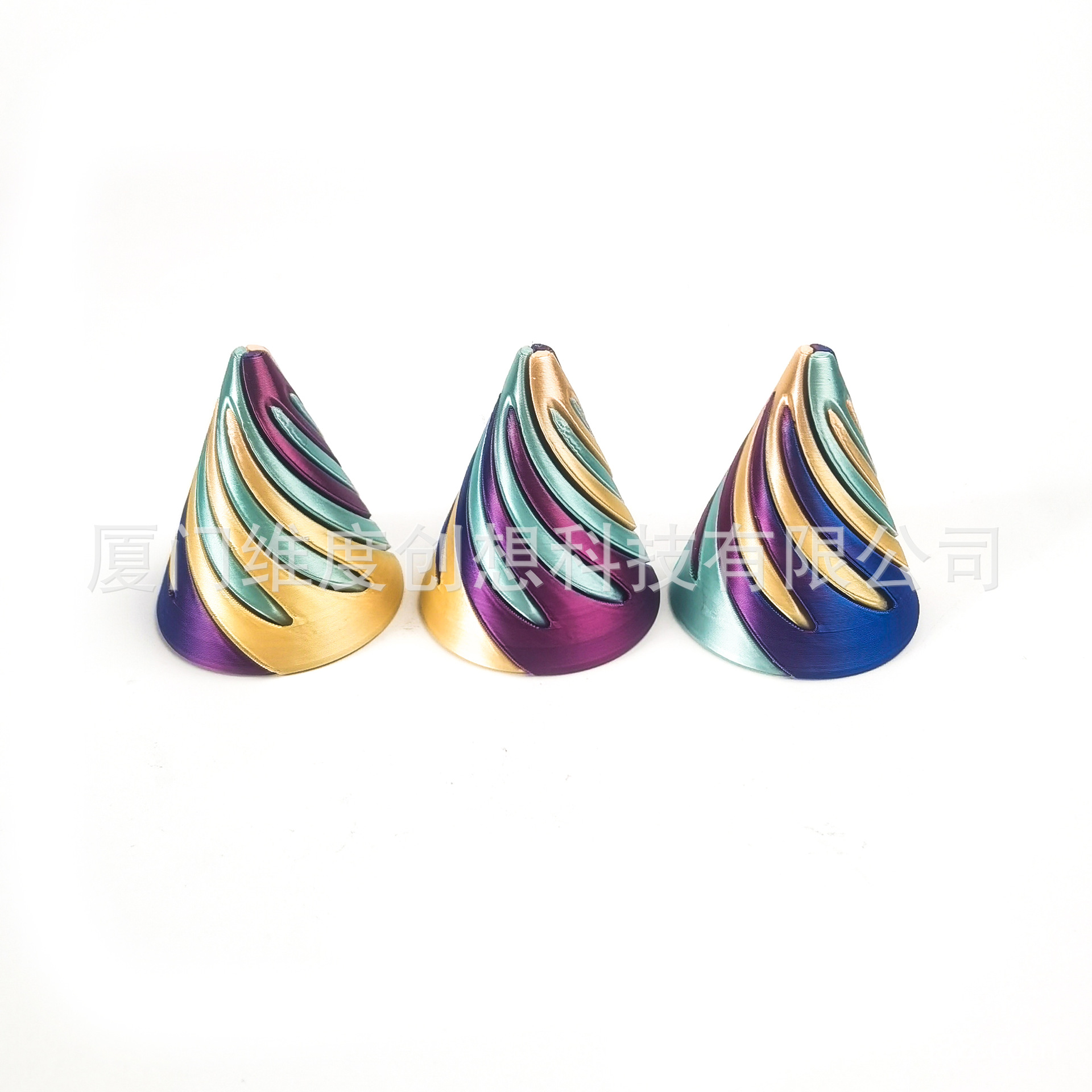 Explosión transfronteriza impresa en 3D juguetes descomprimidos espiral cono 3 en 1 empujar la pirámide a través del mismo tipo